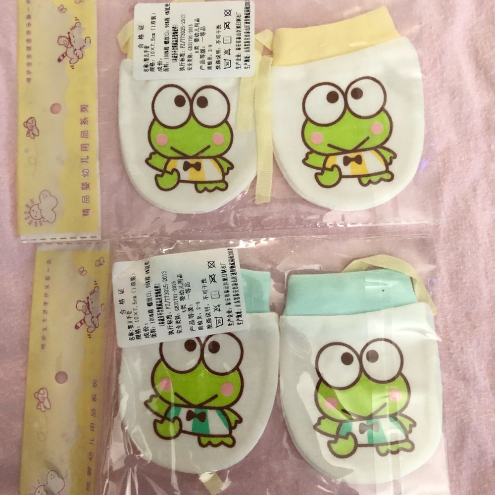 6 pair of adjustable baby mitts